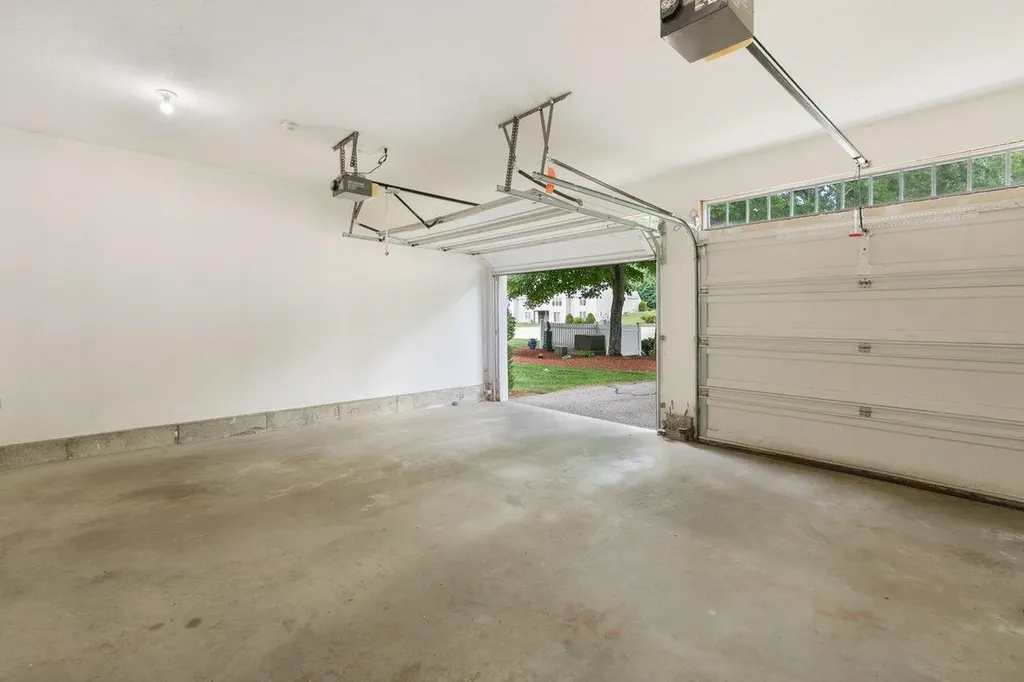 11 Pentucket Court Atkinson NH 03811
