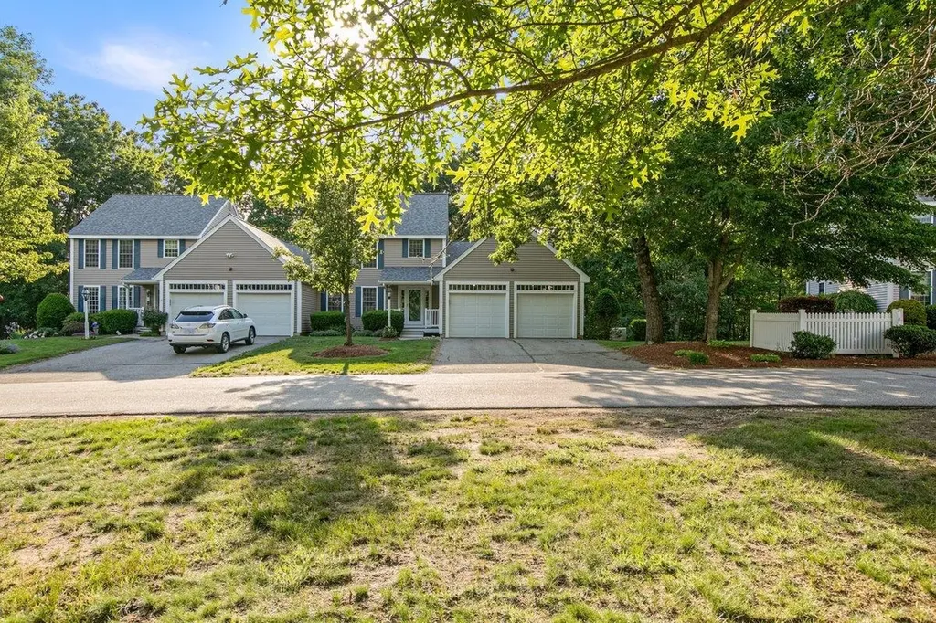 11 Pentucket Court Atkinson NH 03811