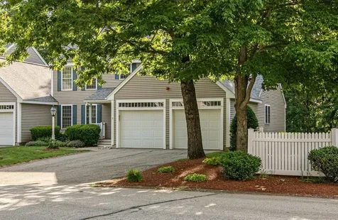 11 Pentucket Court Atkinson NH 03811