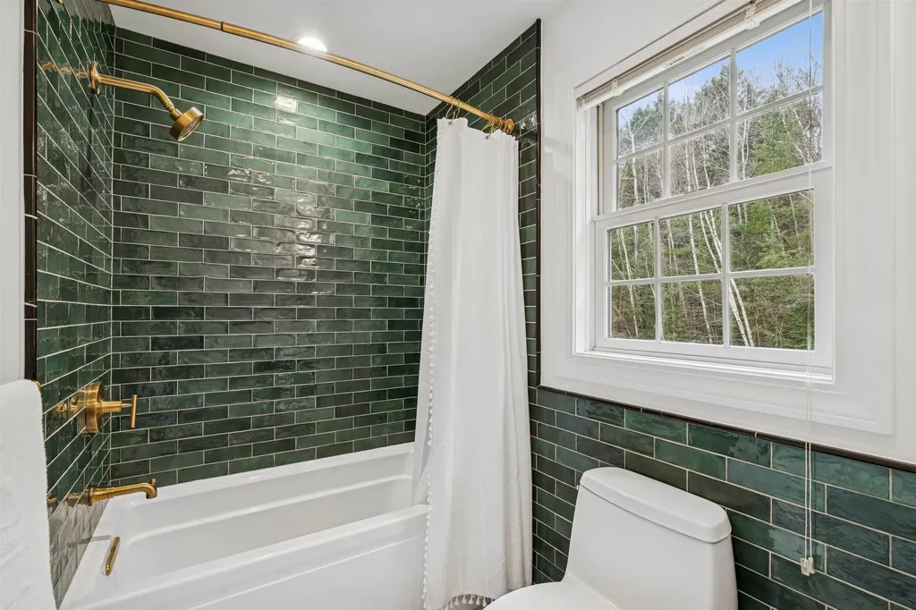 358 Cowdrey Path Woodstock VT 05071