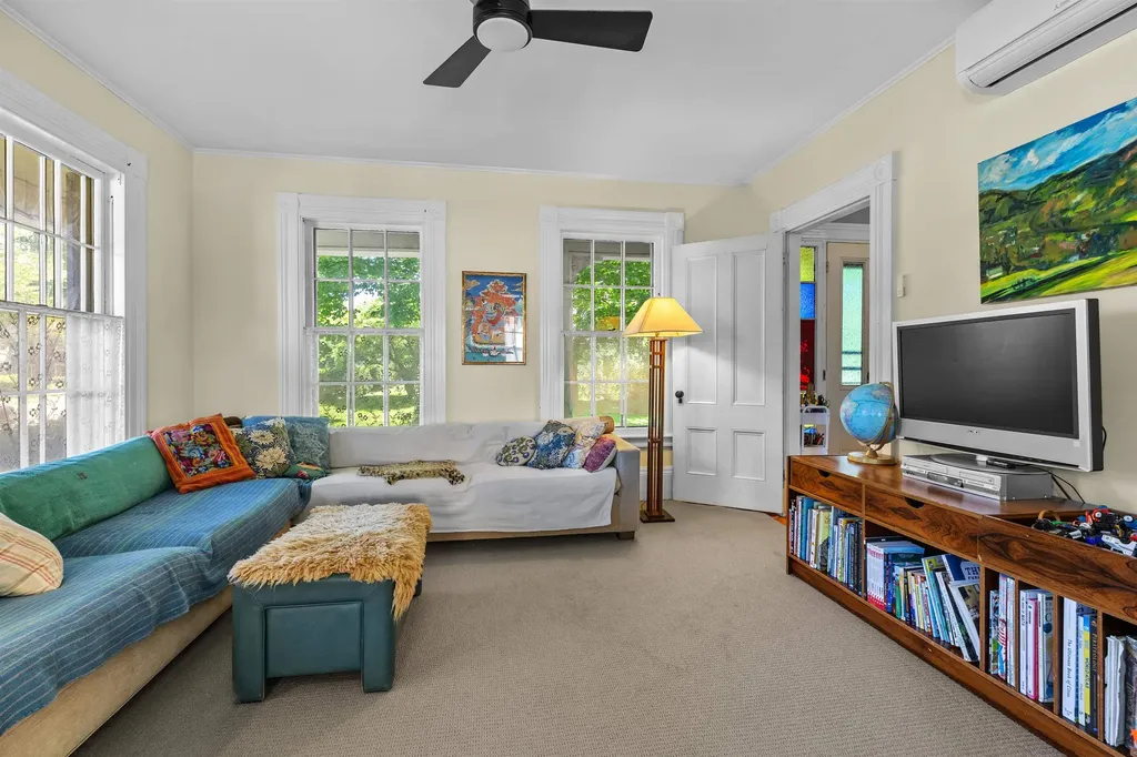 295 North Main Street Bradford VT 05033