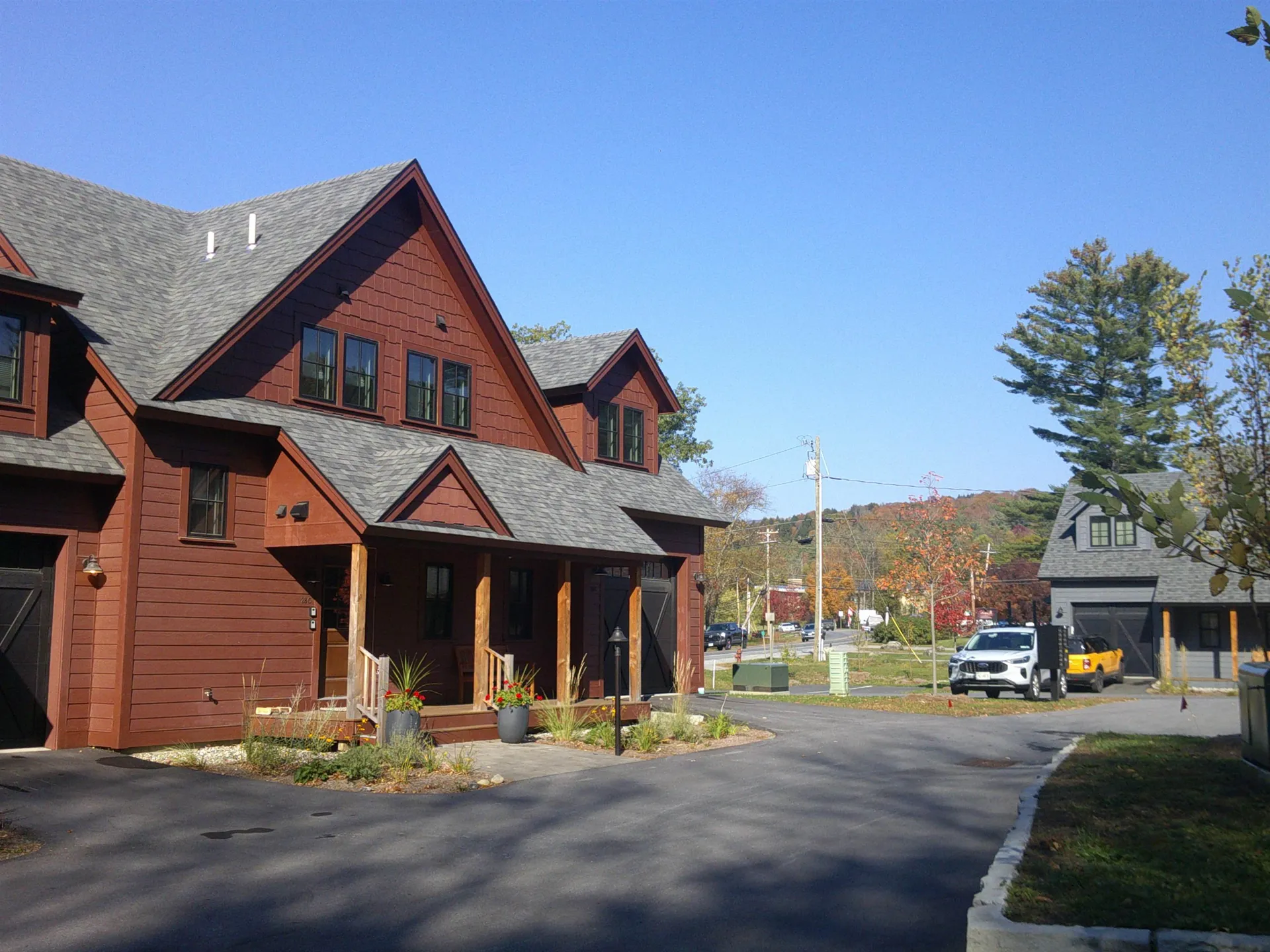 28-C Landing Circle Stowe VT 05672