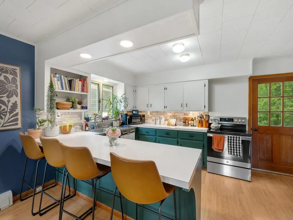 1128 Hardscrabble Road Bristol VT 05443