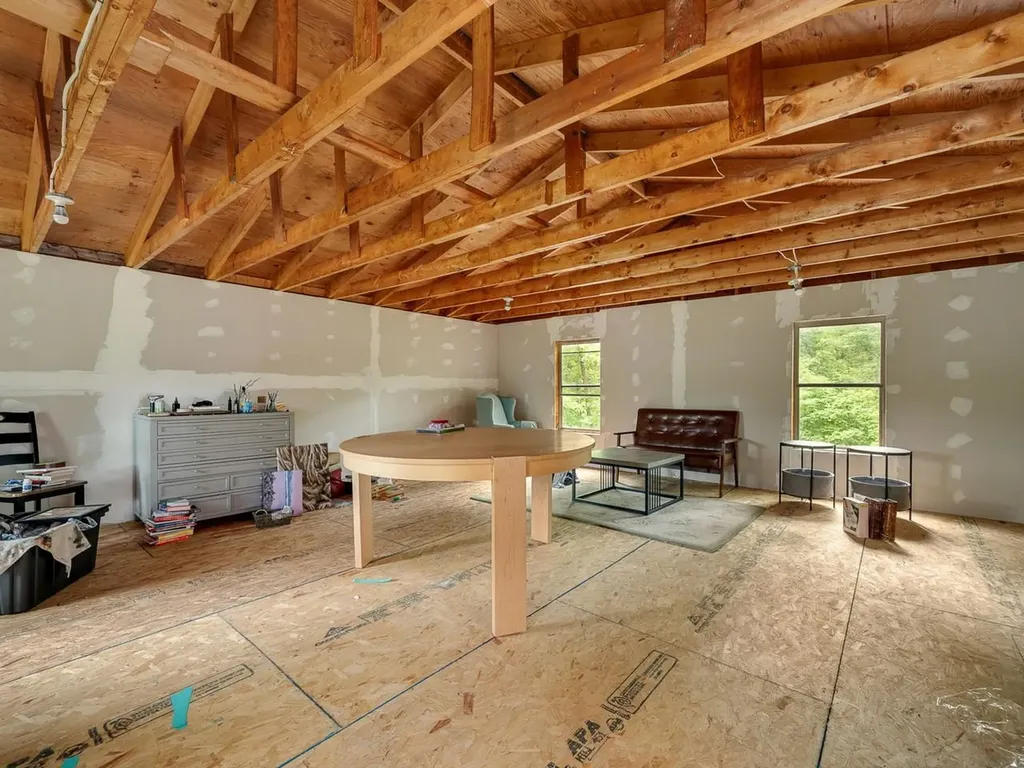 1128 Hardscrabble Road Bristol VT 05443