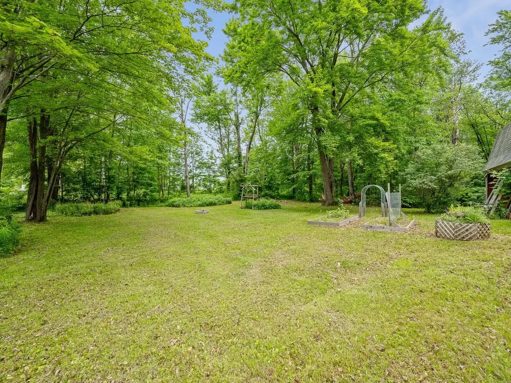 1128 Hardscrabble Road Bristol VT 05443