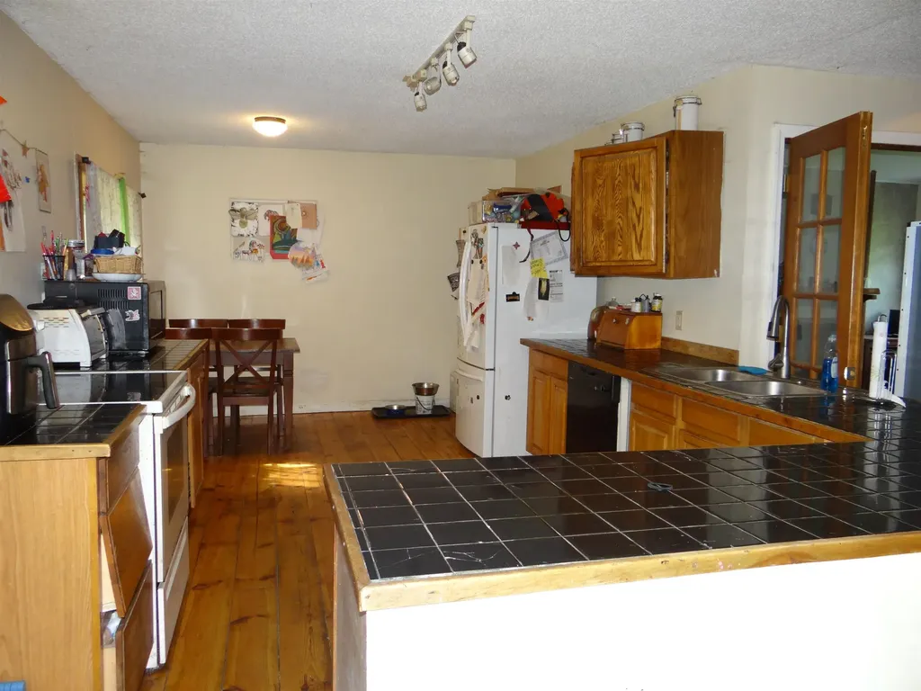 55 Powell Farm Road Sharon VT 05065