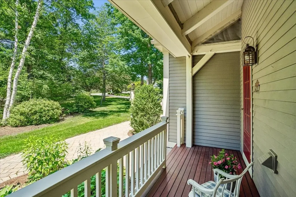 12 Middleton Drive Bedford NH 03110