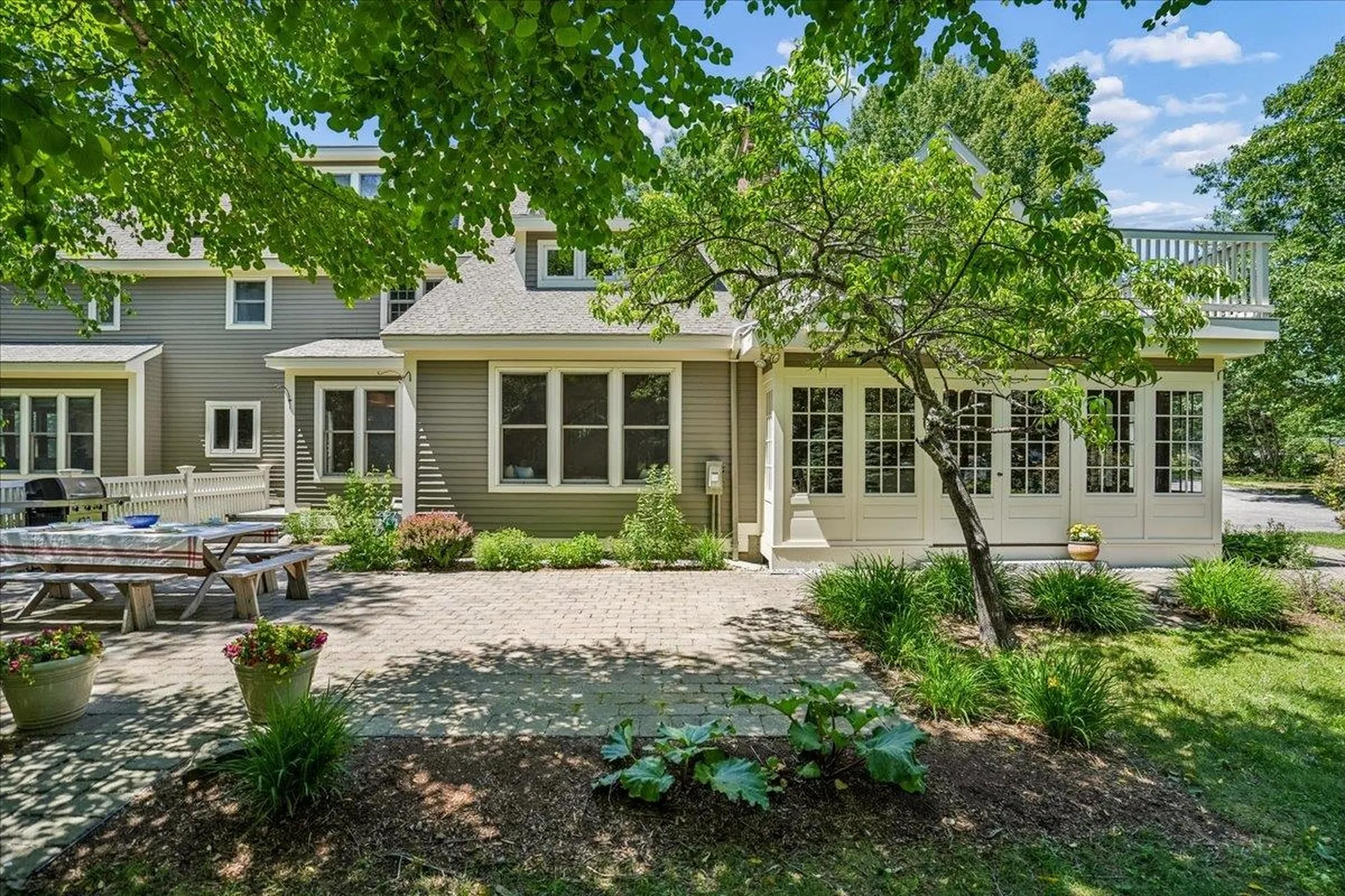 12 Middleton Drive Bedford NH 03110
