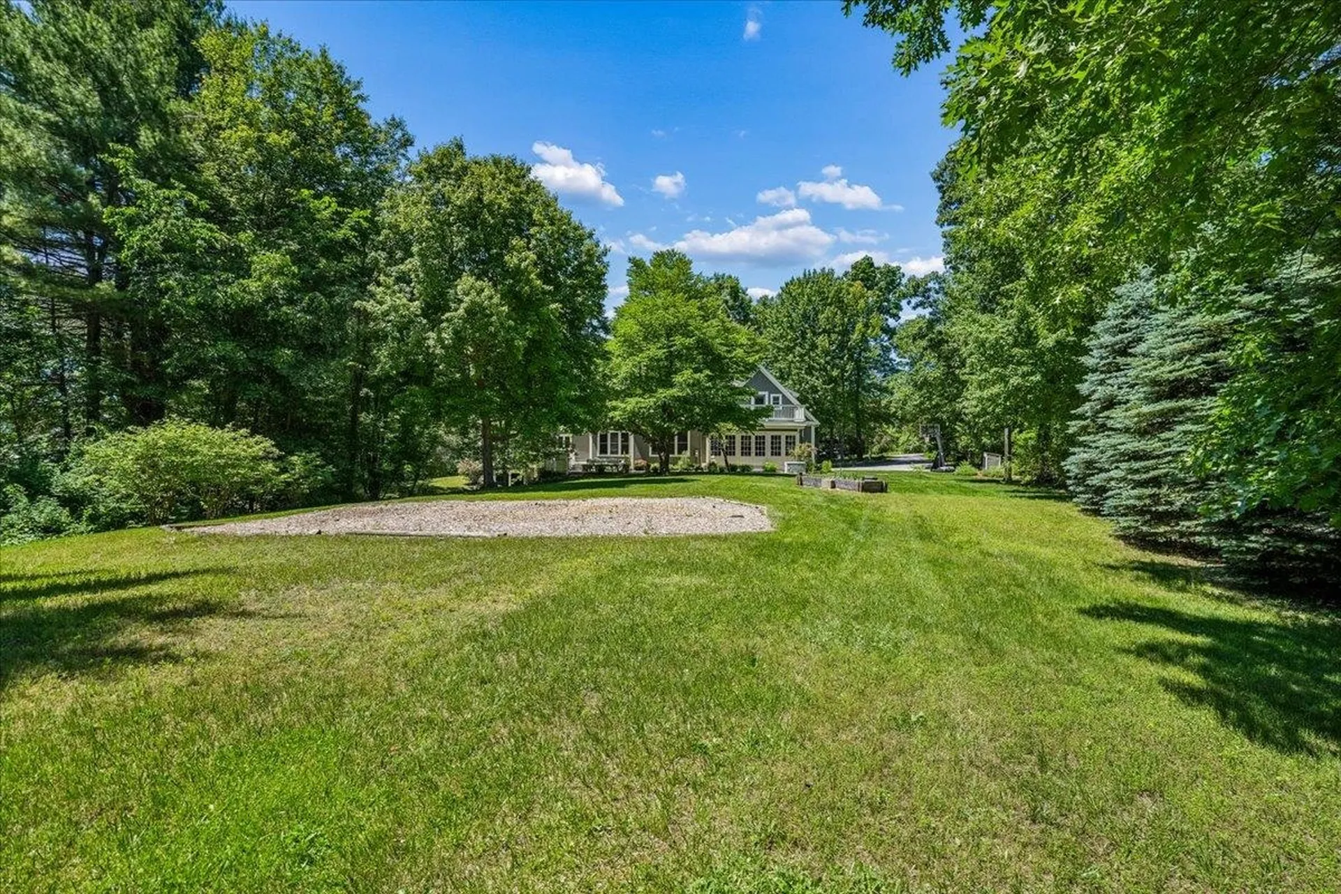 12 Middleton Drive Bedford NH 03110