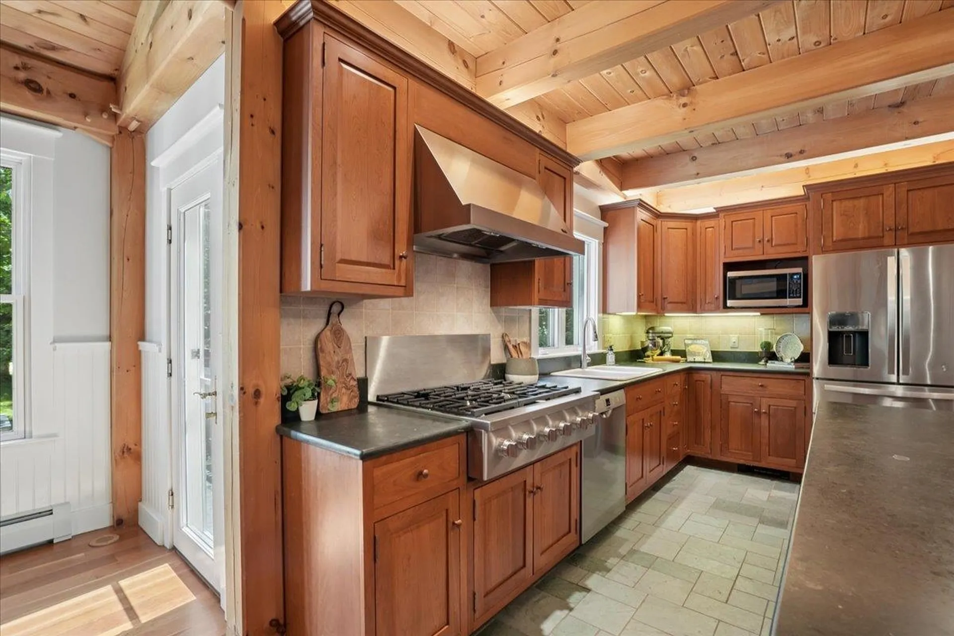 12 Middleton Drive Bedford NH 03110