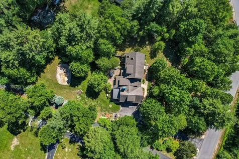 12 Middleton Drive Bedford NH 03110
