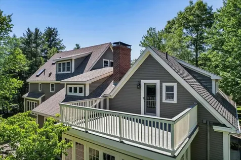 12 Middleton Drive Bedford NH 03110