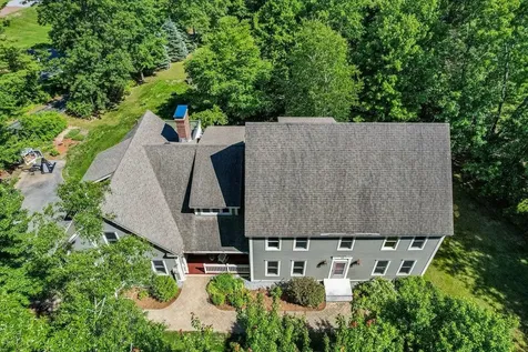 12 Middleton Drive Bedford NH 03110