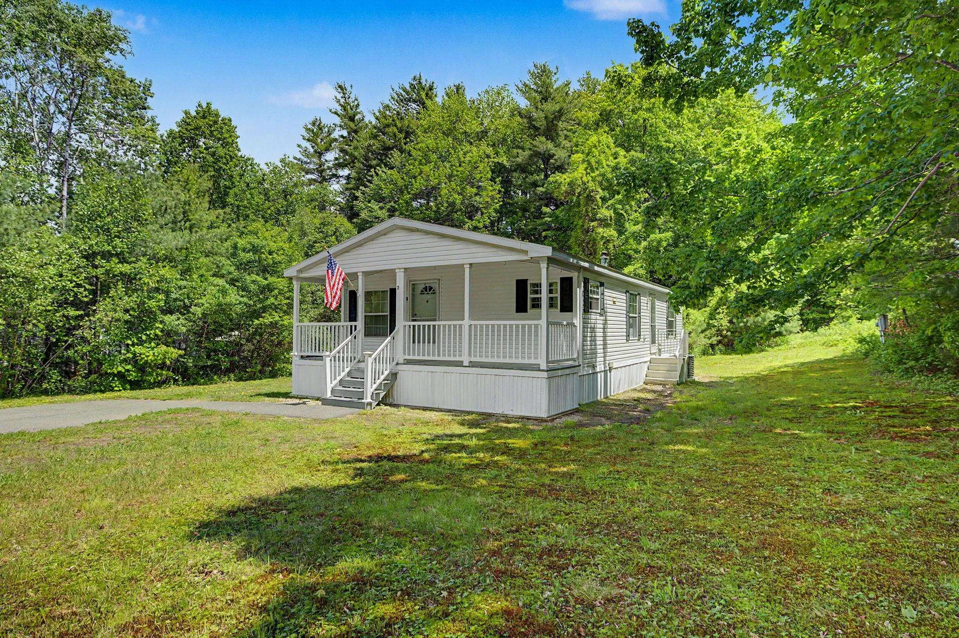 2 Tamarack Place Londonderry NH 03038