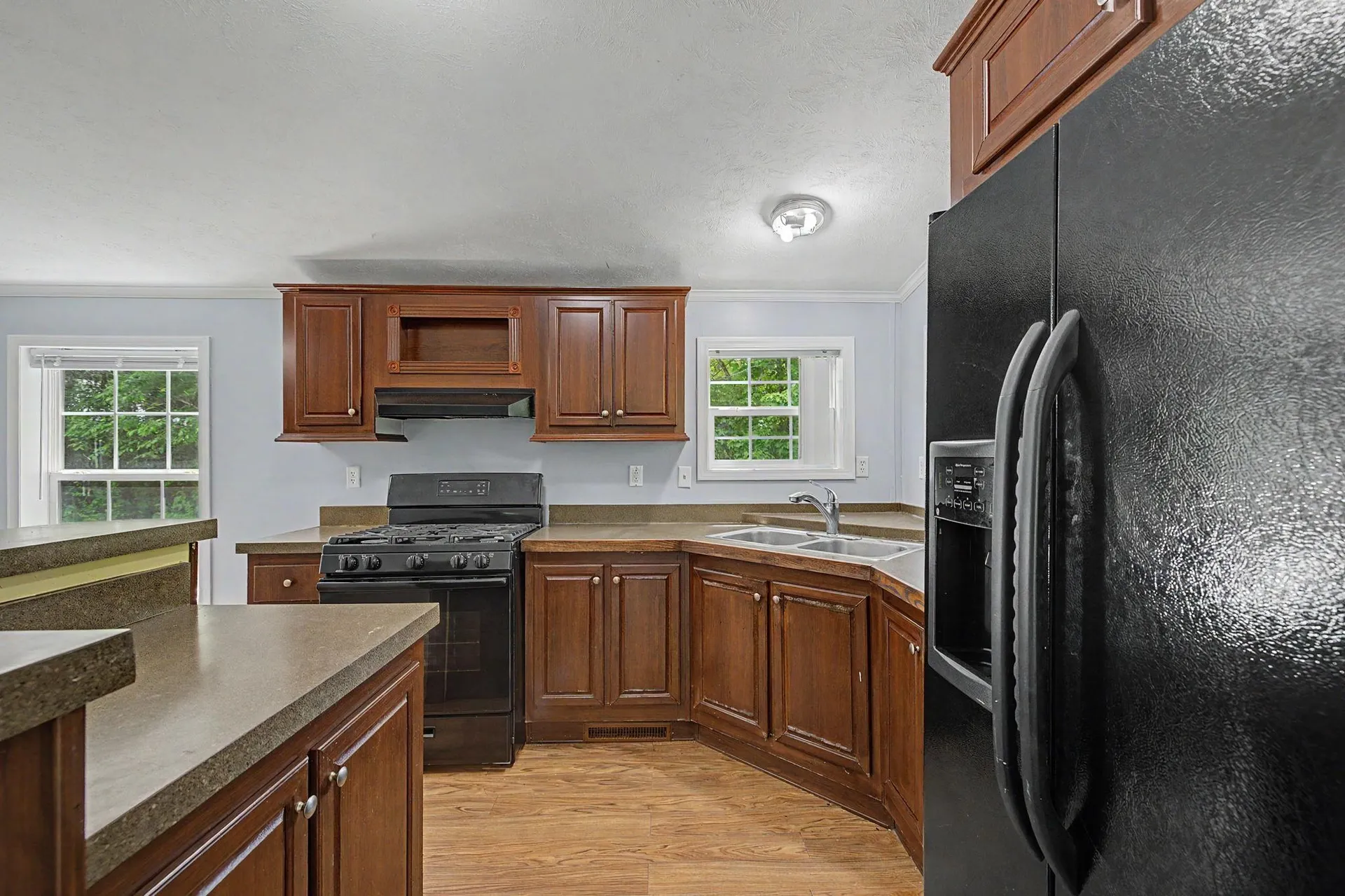 2 Tamarack Place Londonderry NH 03038