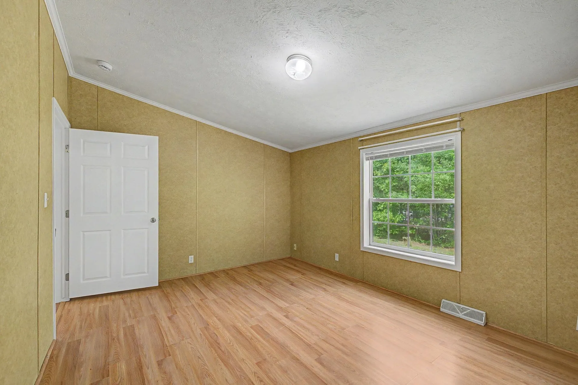 2 Tamarack Place Londonderry NH 03038