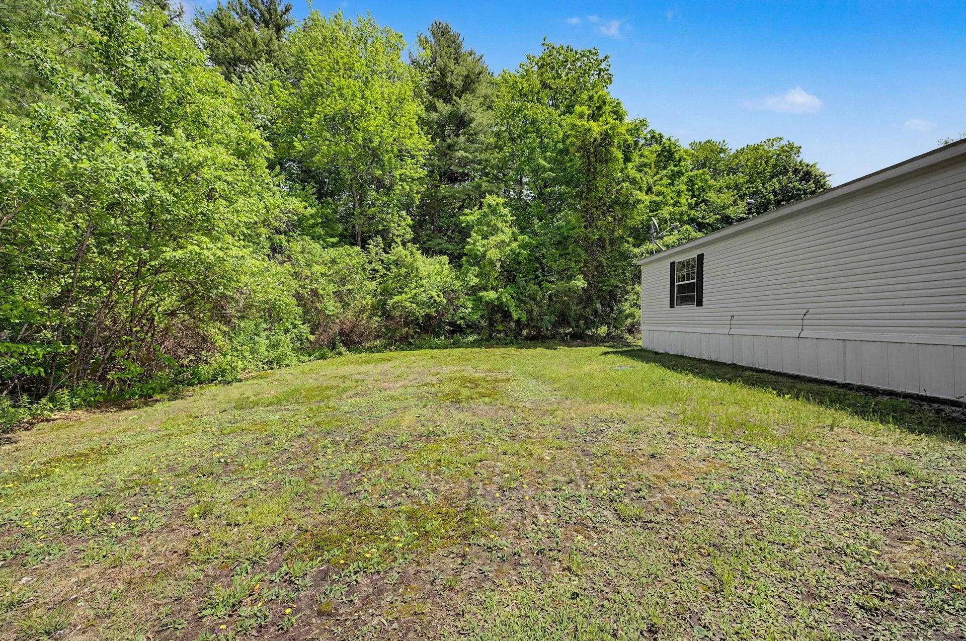 2 Tamarack Place Londonderry NH 03038
