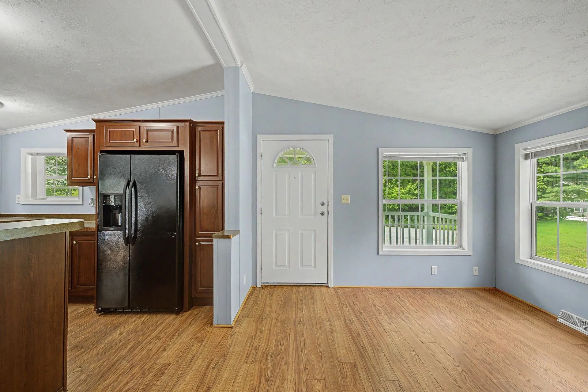 2 Tamarack Place Londonderry NH 03038