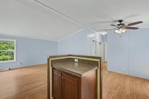 2 Tamarack Place Londonderry NH 03038