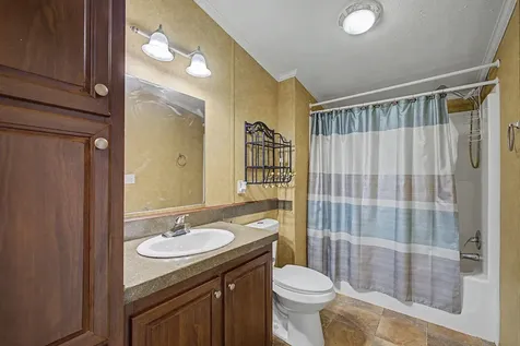 2 Tamarack Place Londonderry NH 03038