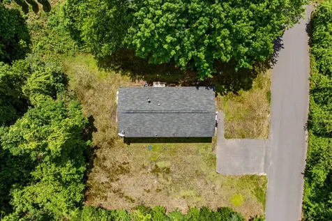2 Tamarack Place Londonderry NH 03038