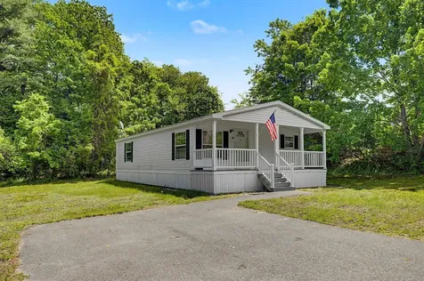 2 Tamarack Place Londonderry NH 03038
