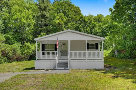2 Tamarack Place Londonderry NH 03038