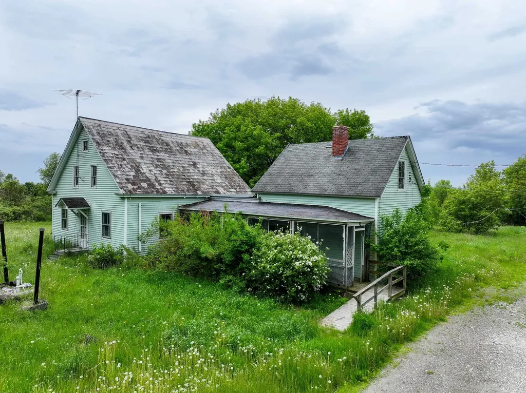 286 S. Bingham Street Cornwall VT 05753