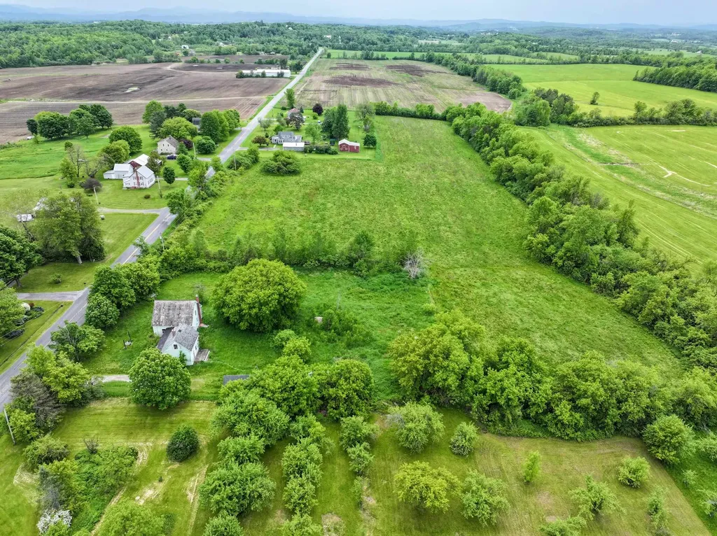 286 S. Bingham Street Cornwall VT 05753