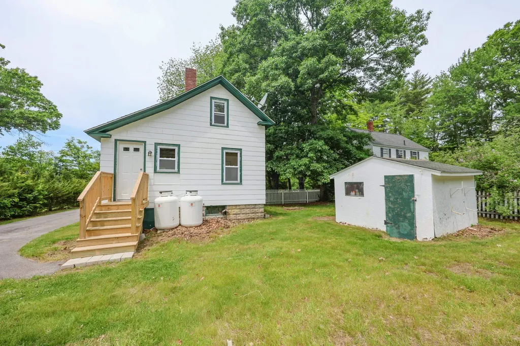 171 Eastern Avenue Rochester NH 03867