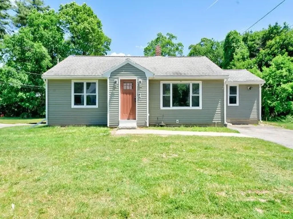 827 Nashua Road Dracut MA 01826