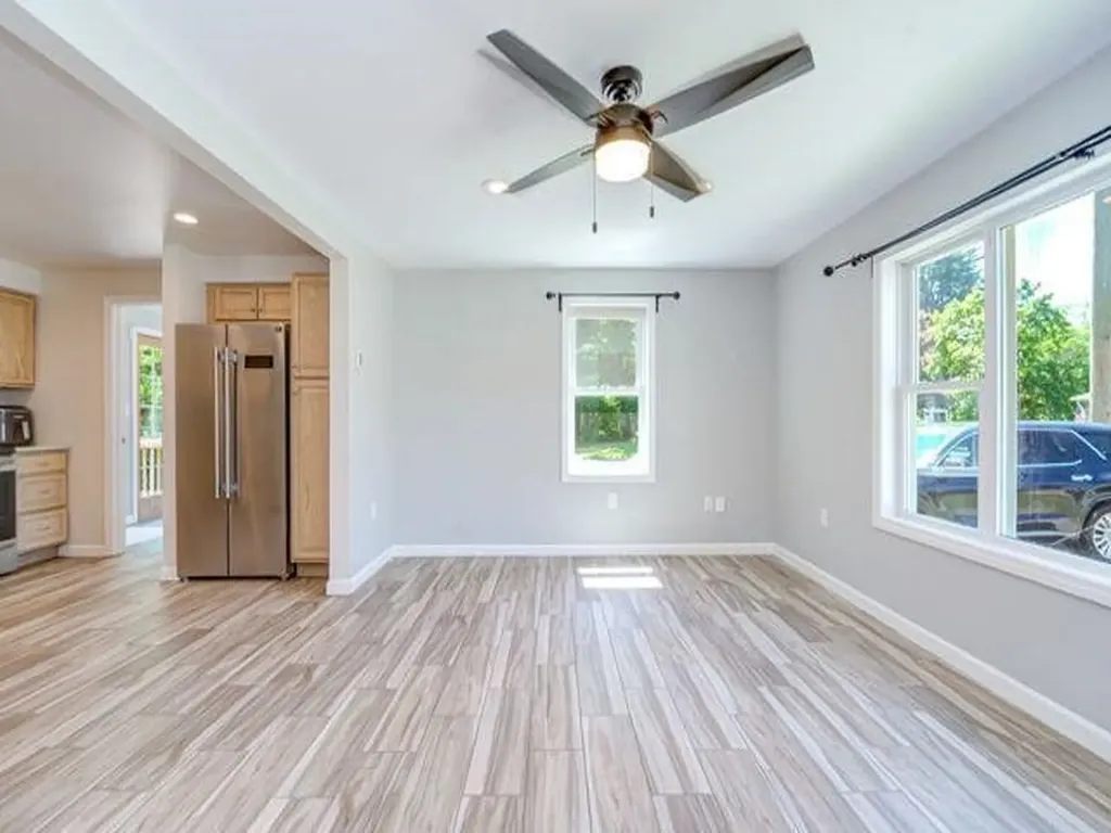 827 Nashua Road Dracut MA 01826