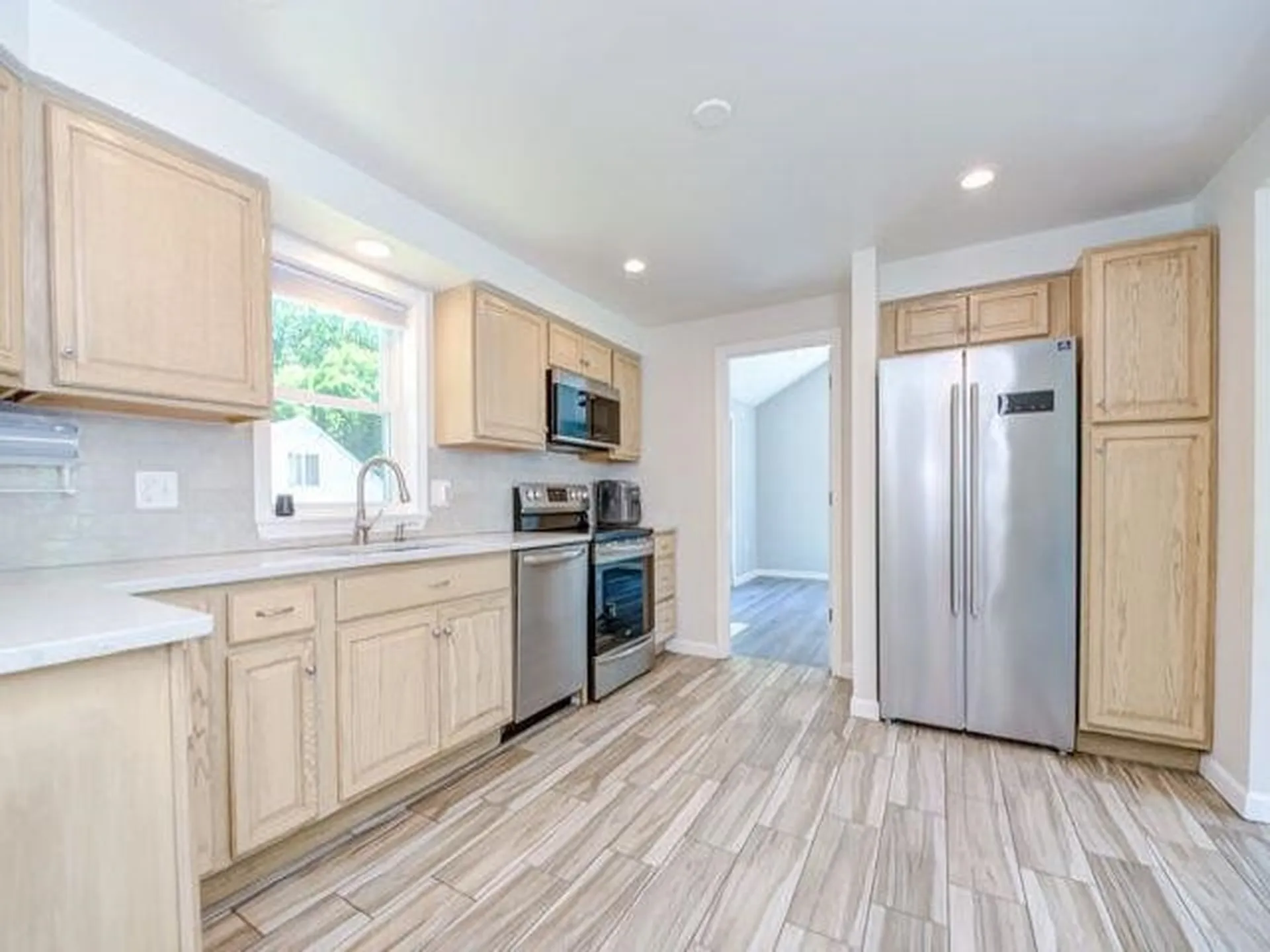 827 Nashua Road Dracut MA 01826