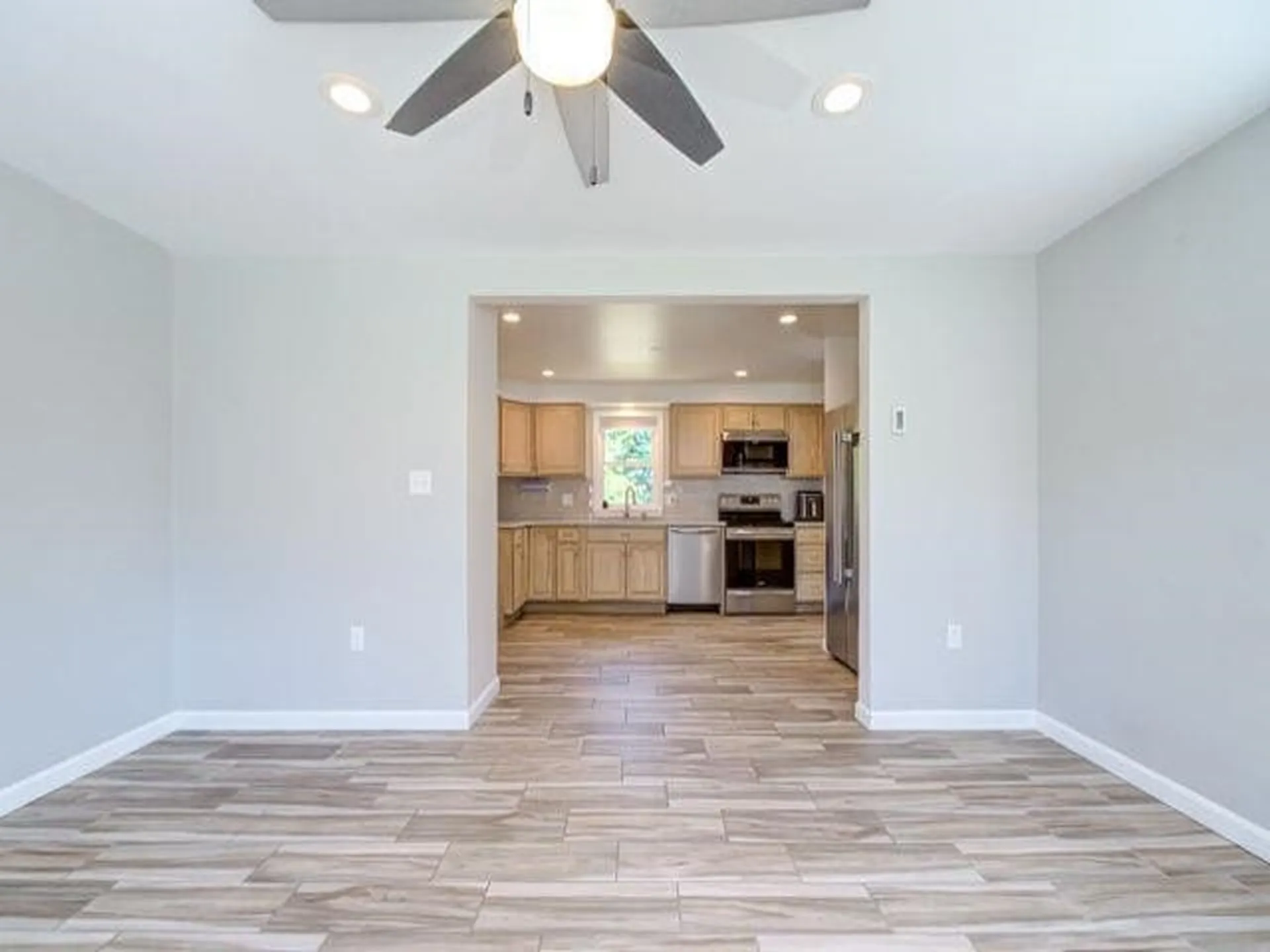 827 Nashua Road Dracut MA 01826