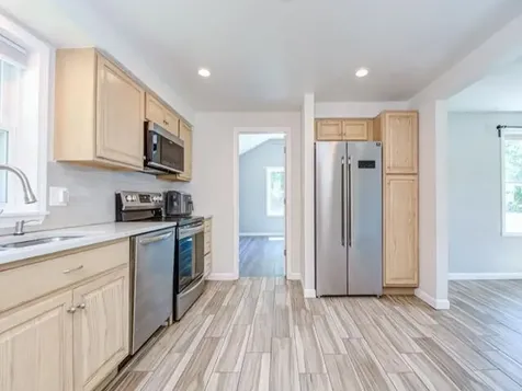 827 Nashua Road Dracut MA 01826