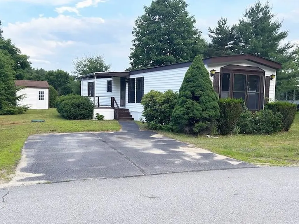 37 Monadnock Drive Rochester NH 03867