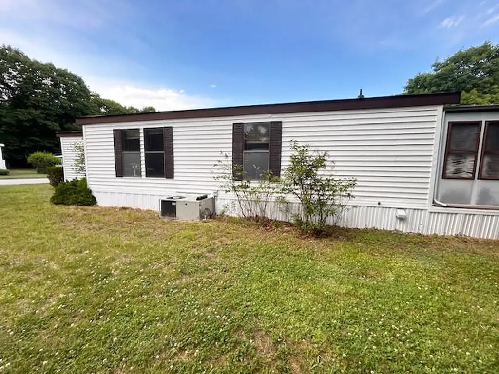 37 Monadnock Drive Rochester NH 03867