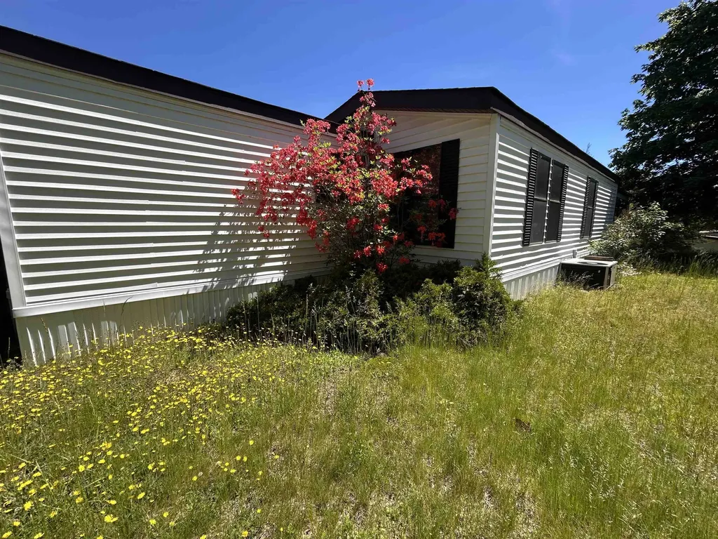 37 Monadnock Drive Rochester NH 03867