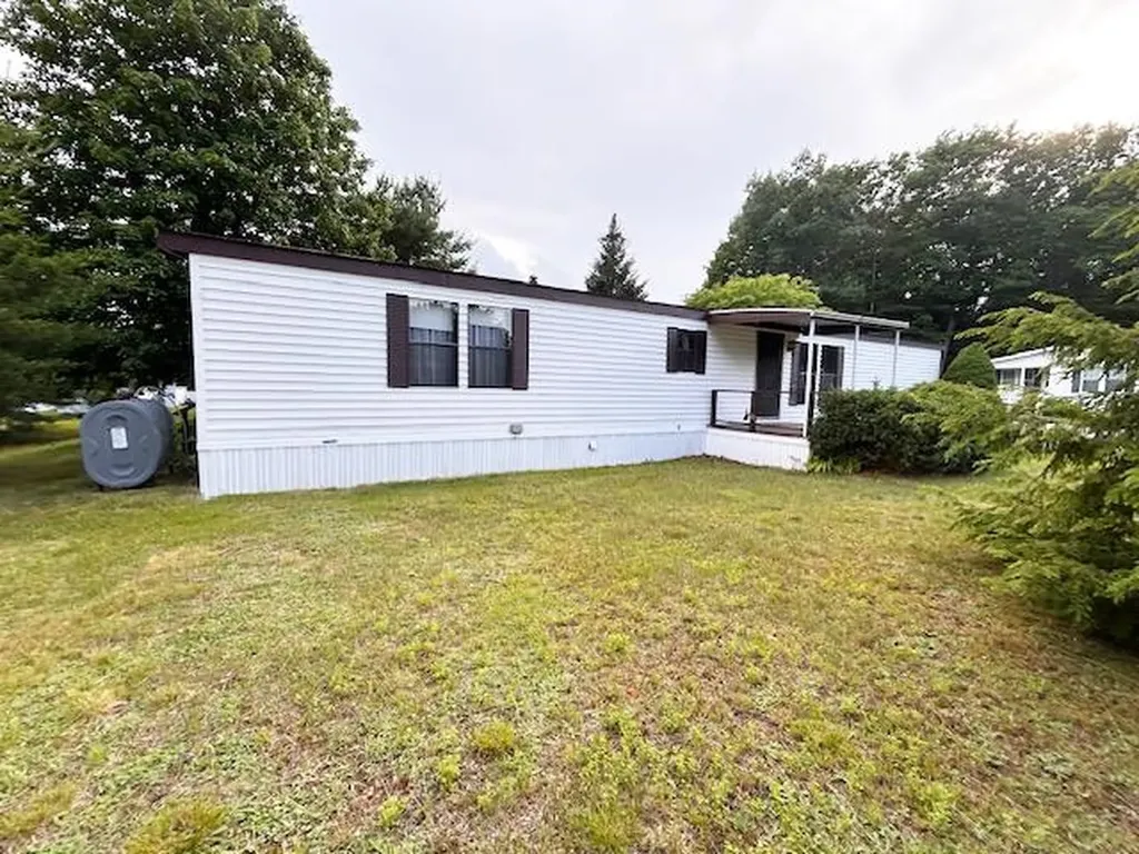 37 Monadnock Drive Rochester NH 03867