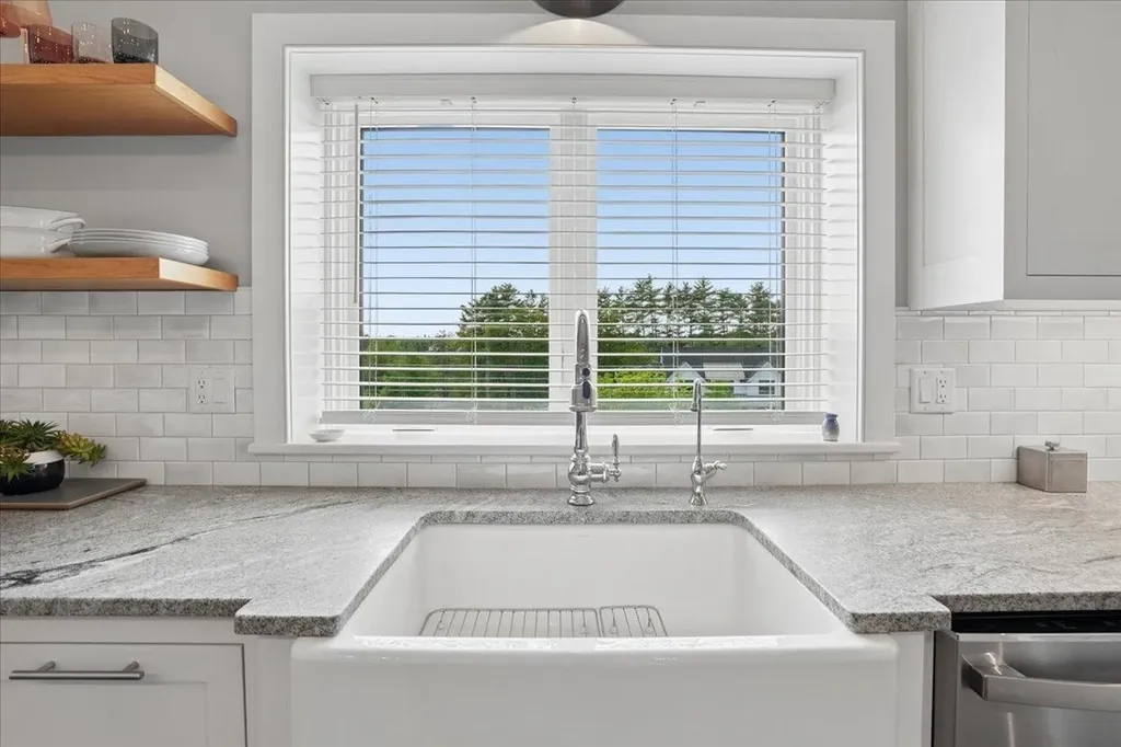 11 Wheeler Farm Road Bedford NH 03110