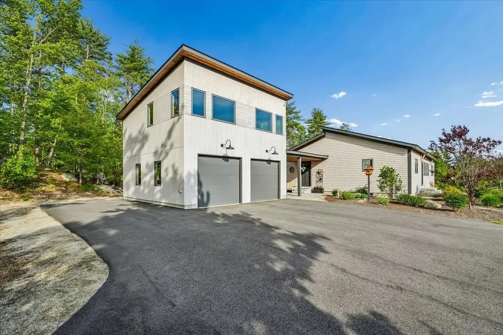 11 Wheeler Farm Road Bedford NH 03110