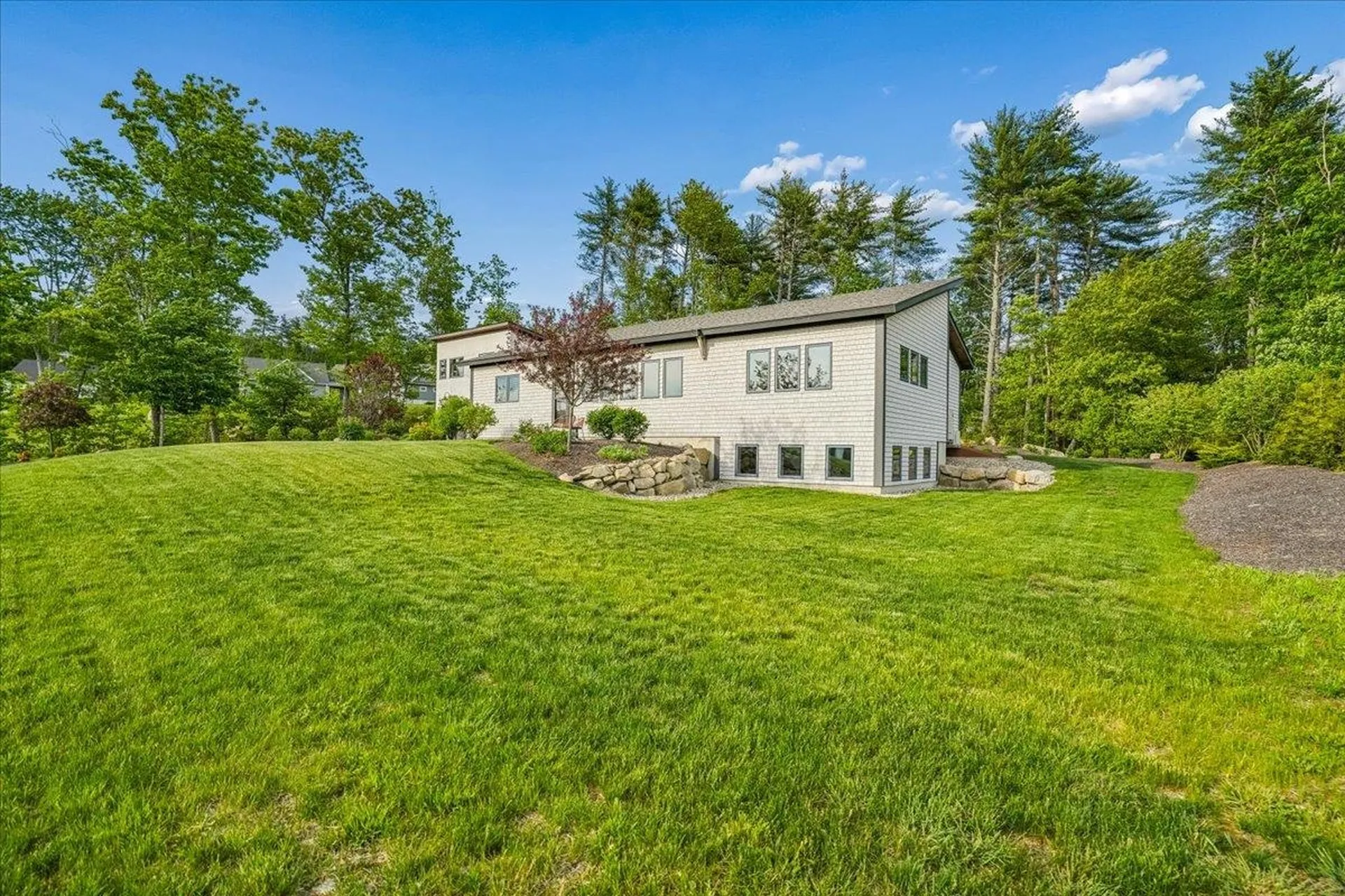 11 Wheeler Farm Road Bedford NH 03110