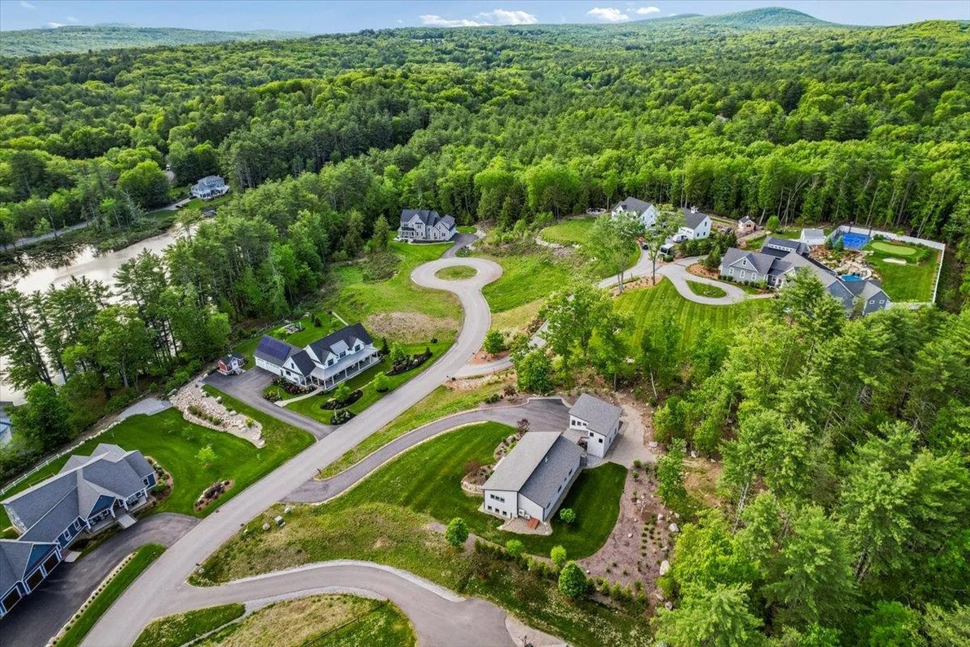 11 Wheeler Farm Road Bedford NH 03110