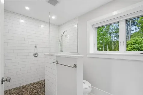 11 Wheeler Farm Road Bedford NH 03110