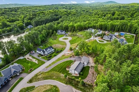11 Wheeler Farm Road Bedford NH 03110
