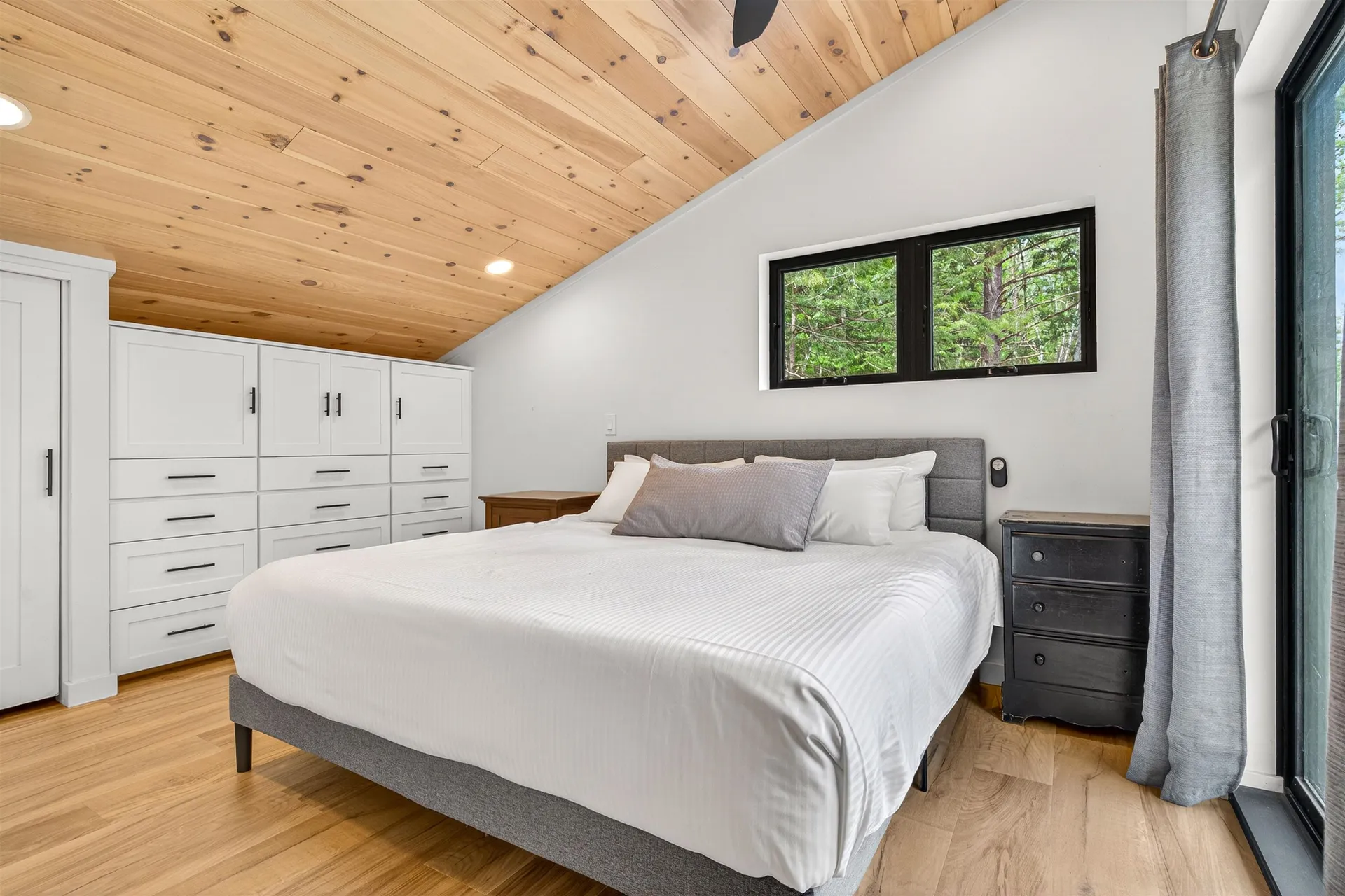 9 Beaver Pond Lane Jamaica VT 05343