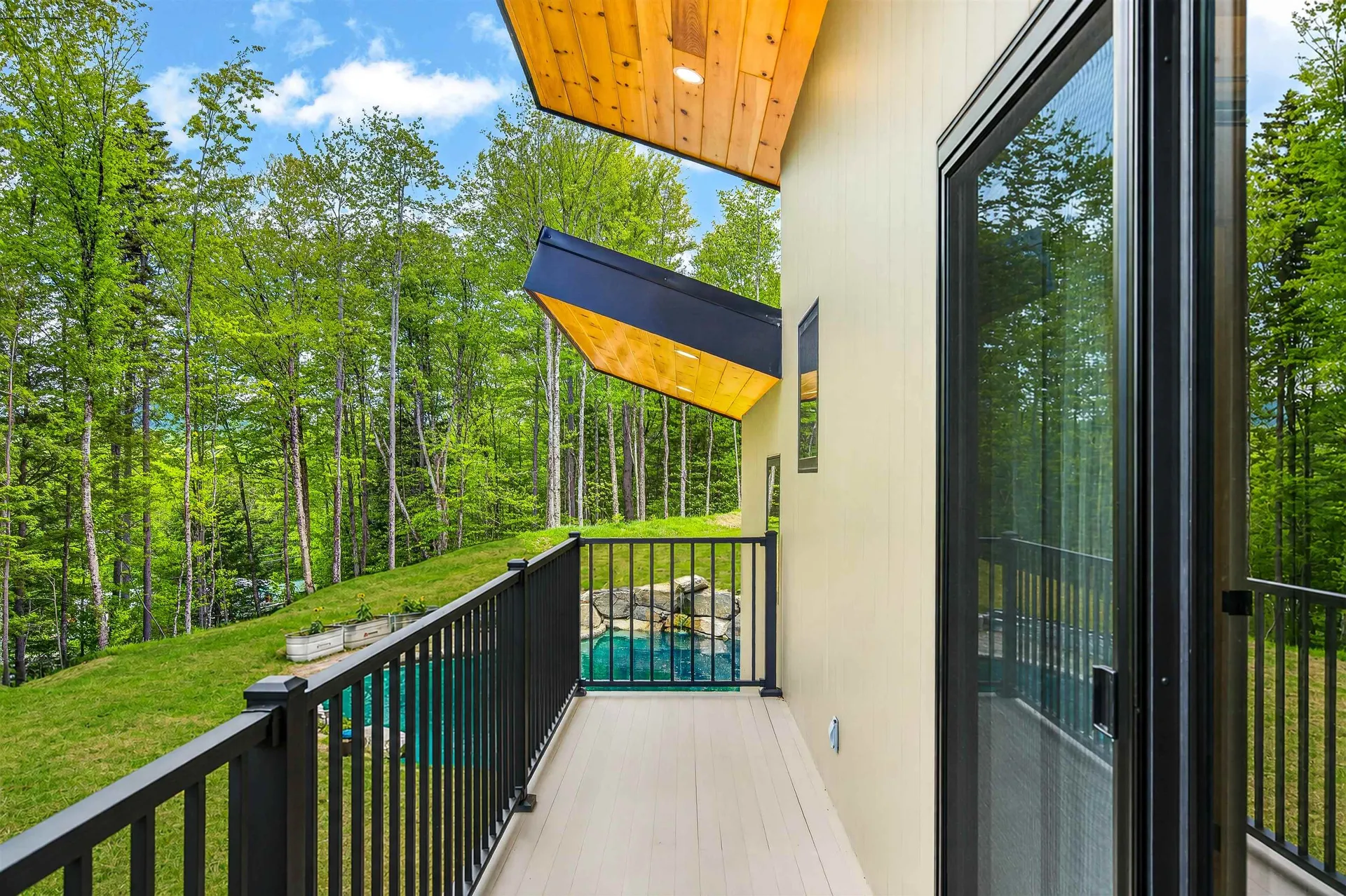 9 Beaver Pond Lane Jamaica VT 05343