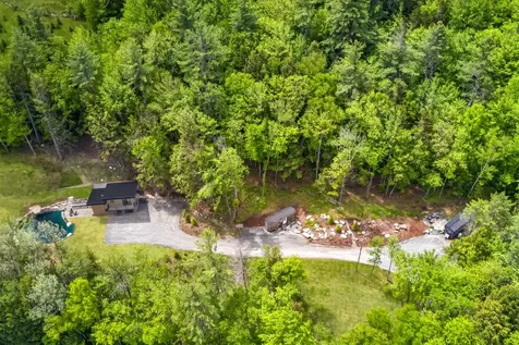9 Beaver Pond Lane Jamaica VT 05343