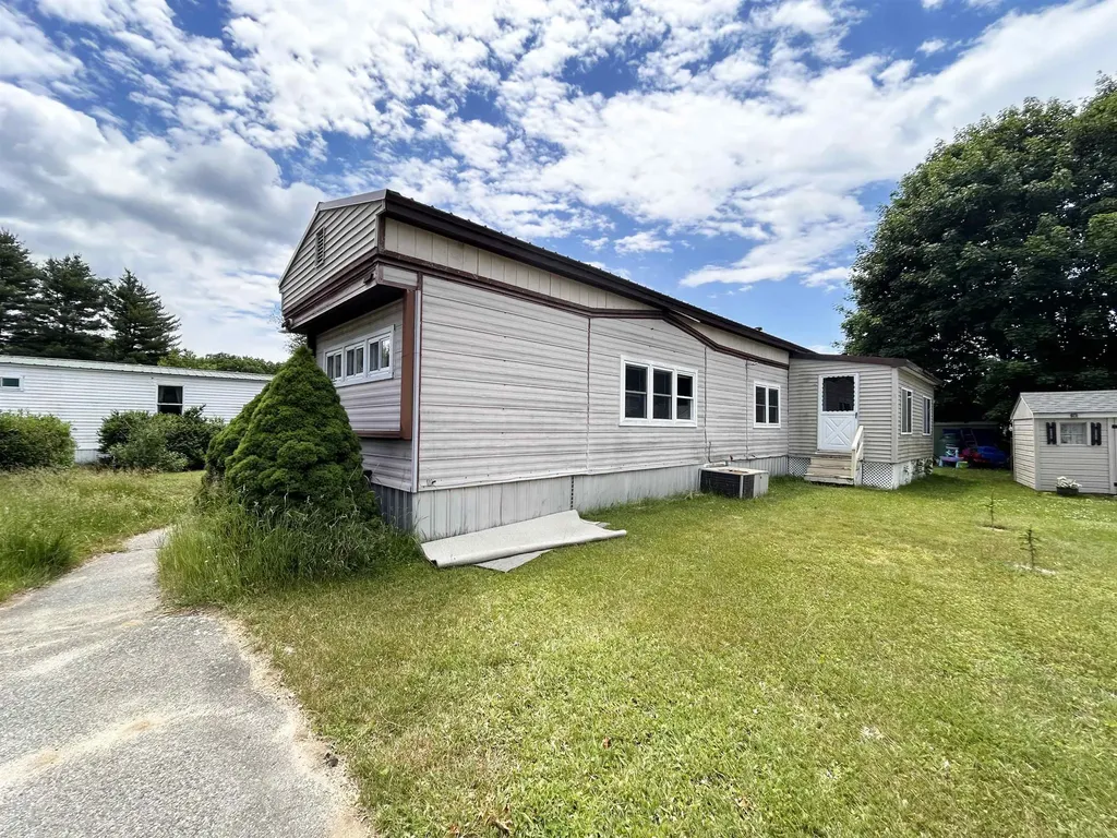 3 Willow Street Exeter NH 03833