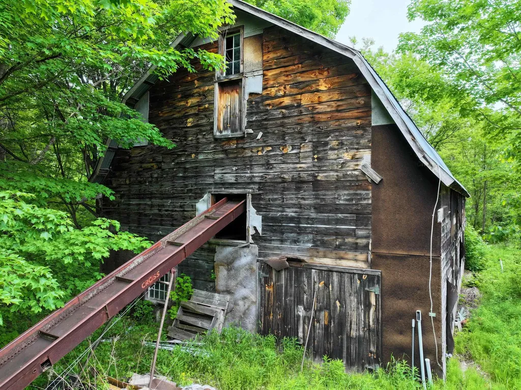 1519 Delong Road Cornwall VT 05753